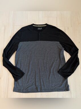 Smartwool Two-Tone Black and Charcoal Long-Sleeve Henley